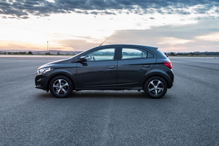  Chevrolet Onix 2016 года  (фото 12 из 30)